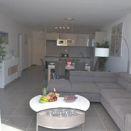 Apartment La Perla